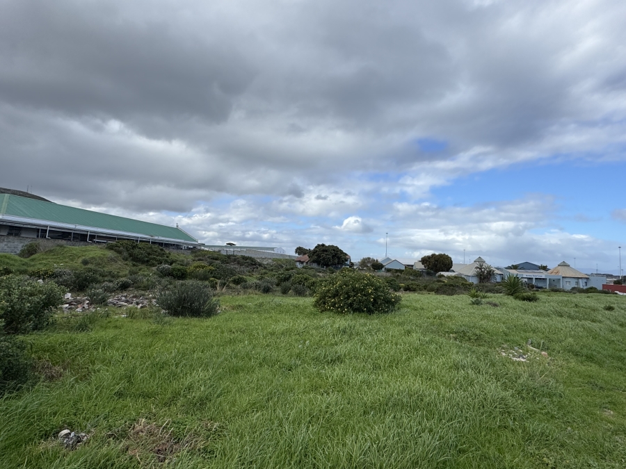 0 Bedroom Property for Sale in Sandbaai Western Cape